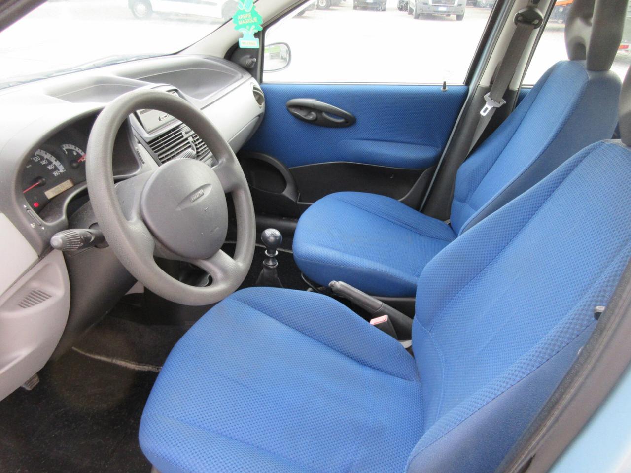 Fiat Punto 1.2i cat 5 porte