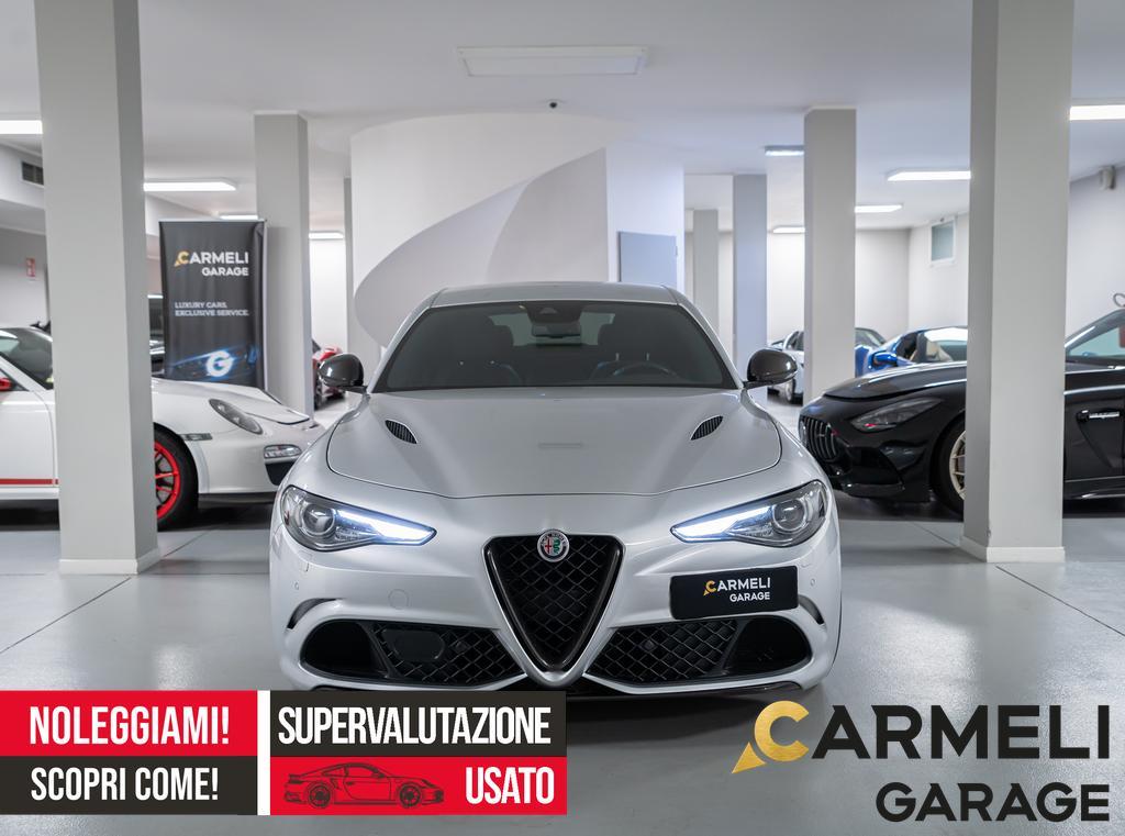 Alfa Romeo Giulia 2016 2.9 V6 Bi-Turbo AT8 Quadrifoglio 510CV