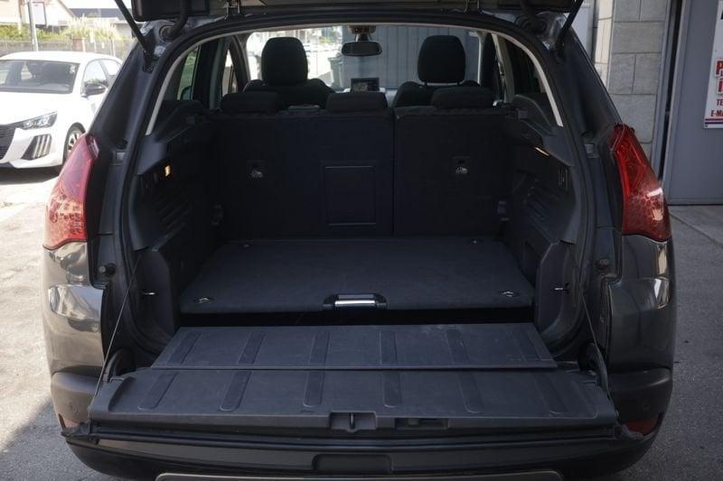 Peugeot 3008 Peugeot 3008 3008 1.6 hdi 8v Access (premium) 112cv ANNO 2010