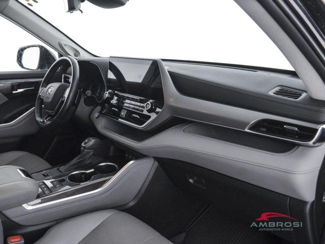 TOYOTA Highlander 2.5h Executive e-cvt Gancio Traino