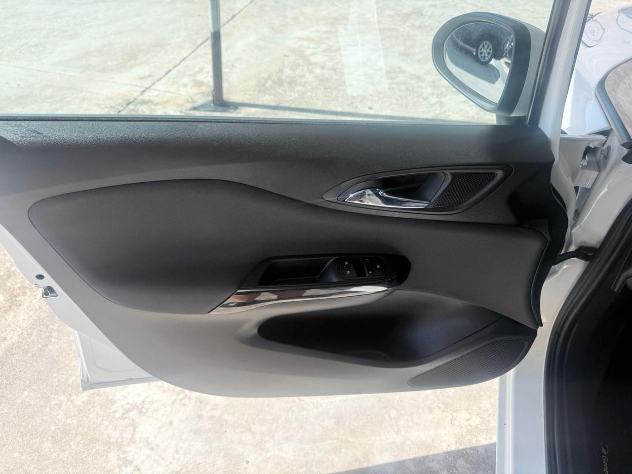 Opel Corsa 1.2 5 porte Innovation