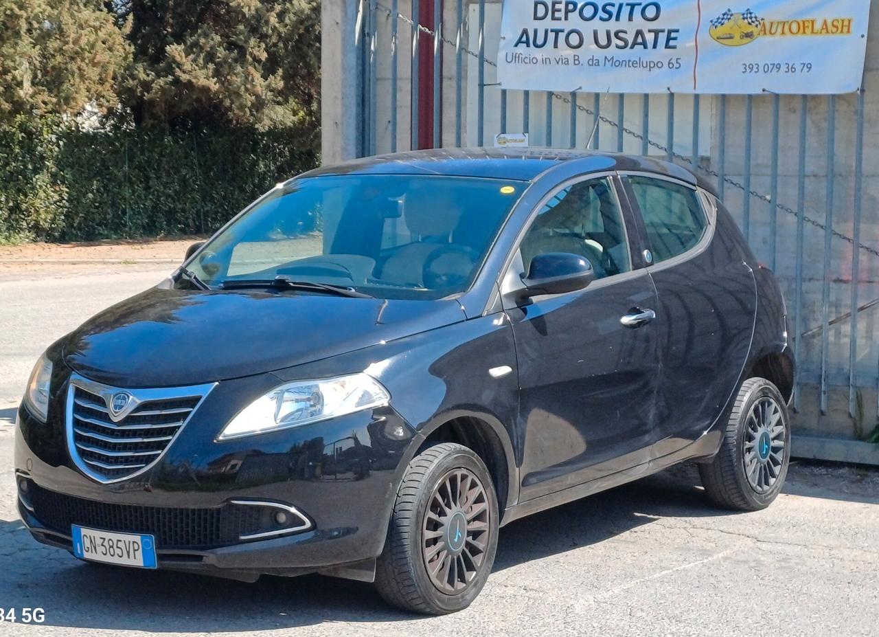 Lancia Ypsilon 5 porte Ecochic