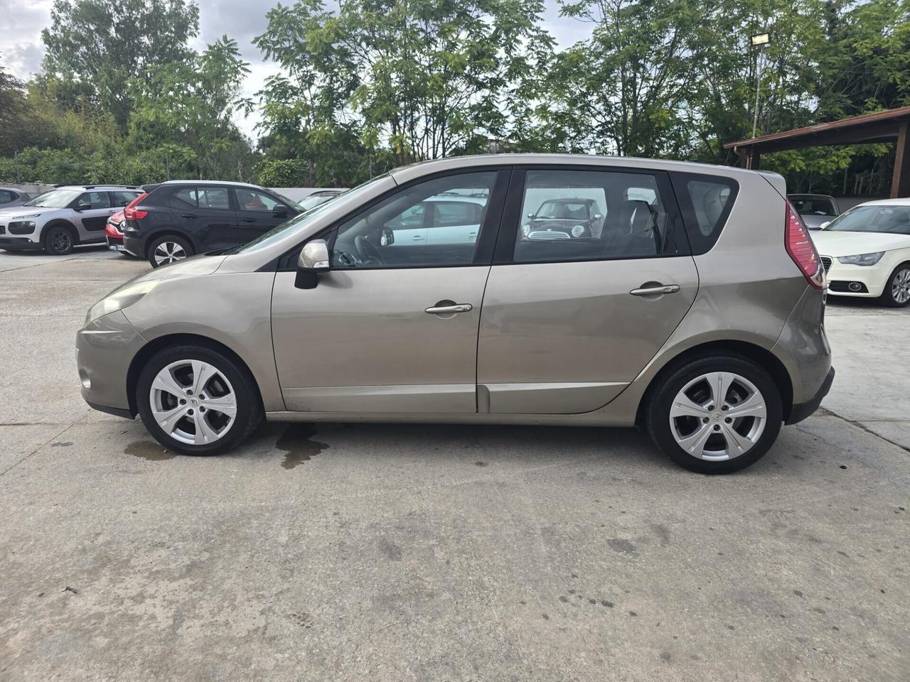 Renault Scenic Scénic X-Mod 1.5 dCi 110CV L