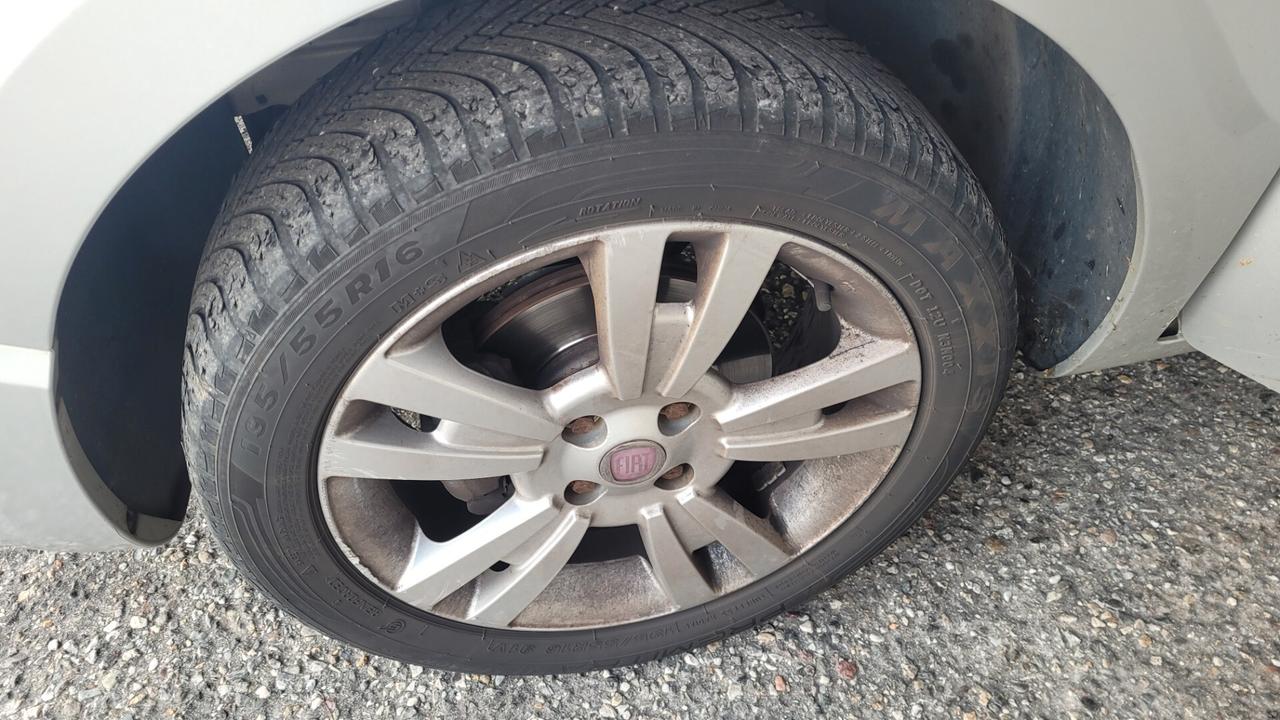 Fiat Qubo 1.3 MJT 75 CV .. 5 POSTI..PREZZO COMMERCIANTE..