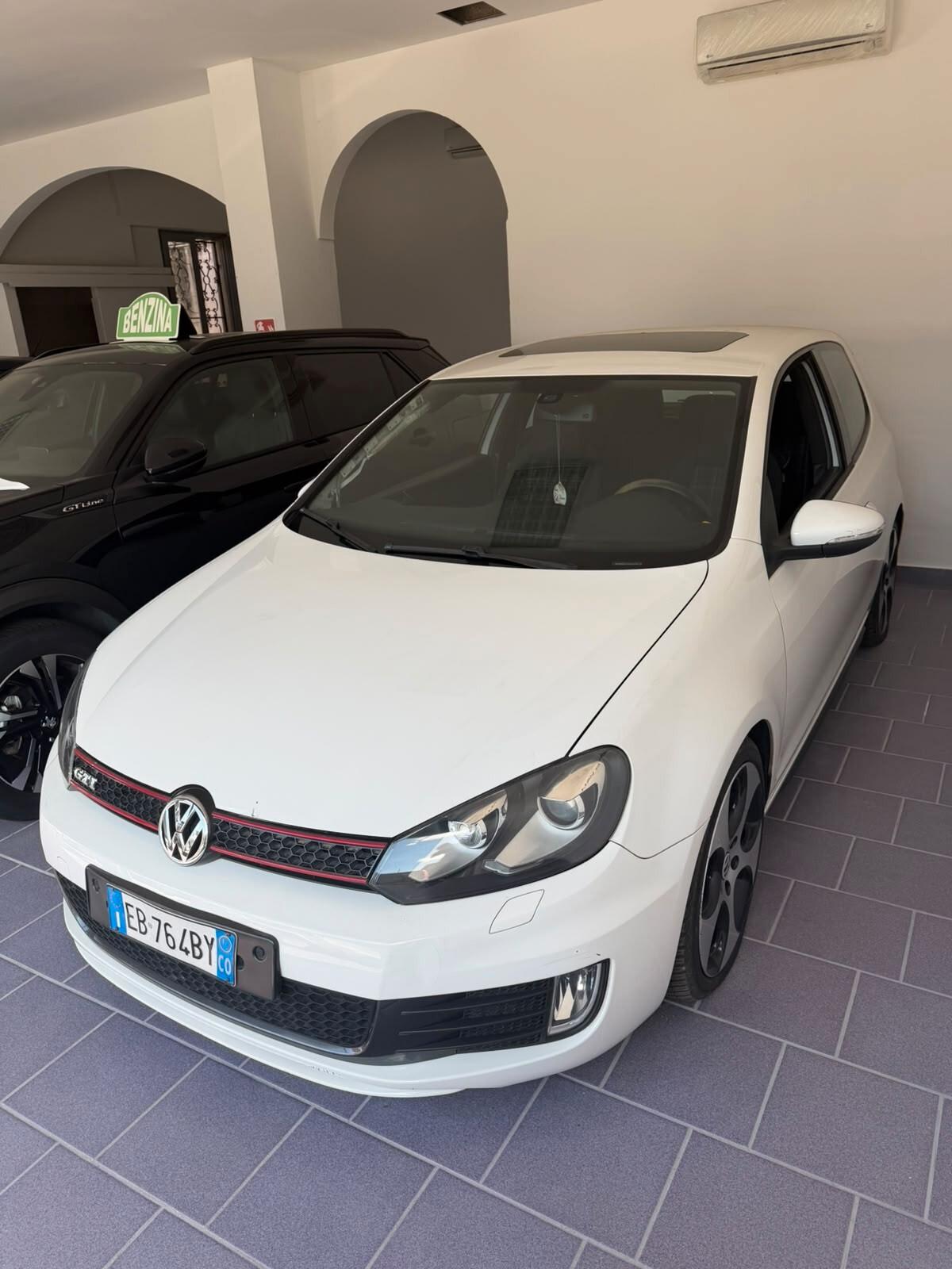 Volkswagen Golf 2.0 TSI 3p. GTI