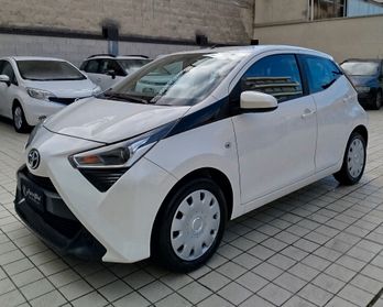 Toyota Aygo 1.0 VVT-i 72 CV 5 porte x-business MMT
