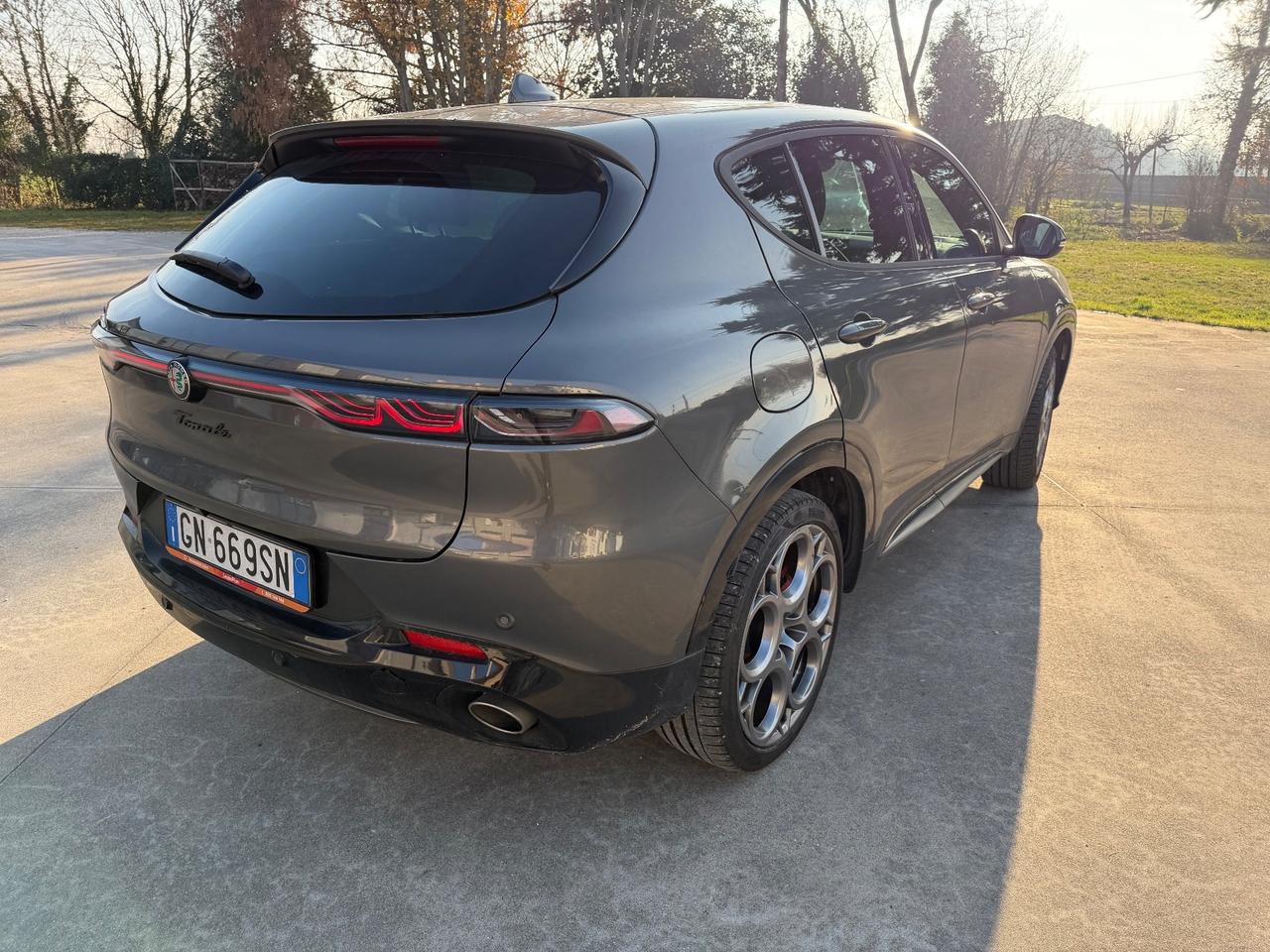 Alfa Romeo Tonale 1.3 280 CV PHEV AT6 Q4 Tributo Italiano