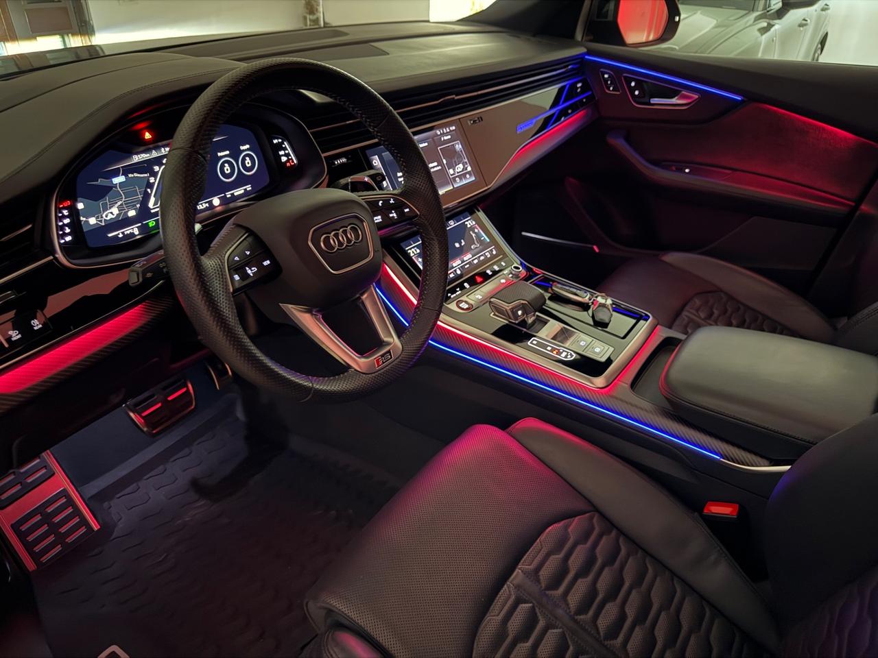 Audi Q8 RS TFSI V8 quattro tiptronic