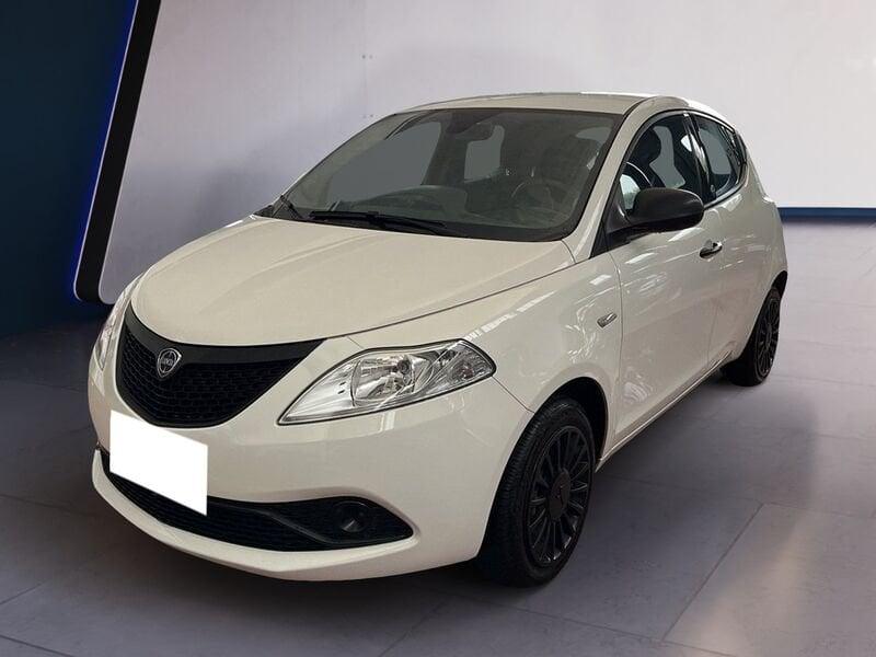 Lancia Ypsilon III 2015 1.0 firefly hybrid Silver s&s 70cv