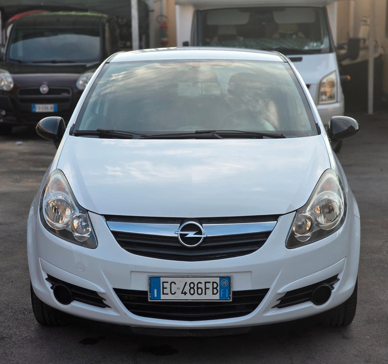 Opel Corsa 1.2 80CV 3 porte GPL-TECH Edition