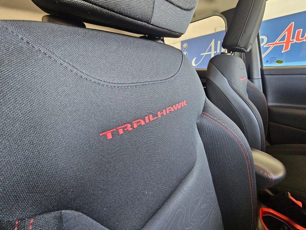 Jeep Renegade 2.0 Mjt 170CV 4WD Active Drive Low Trailhawk