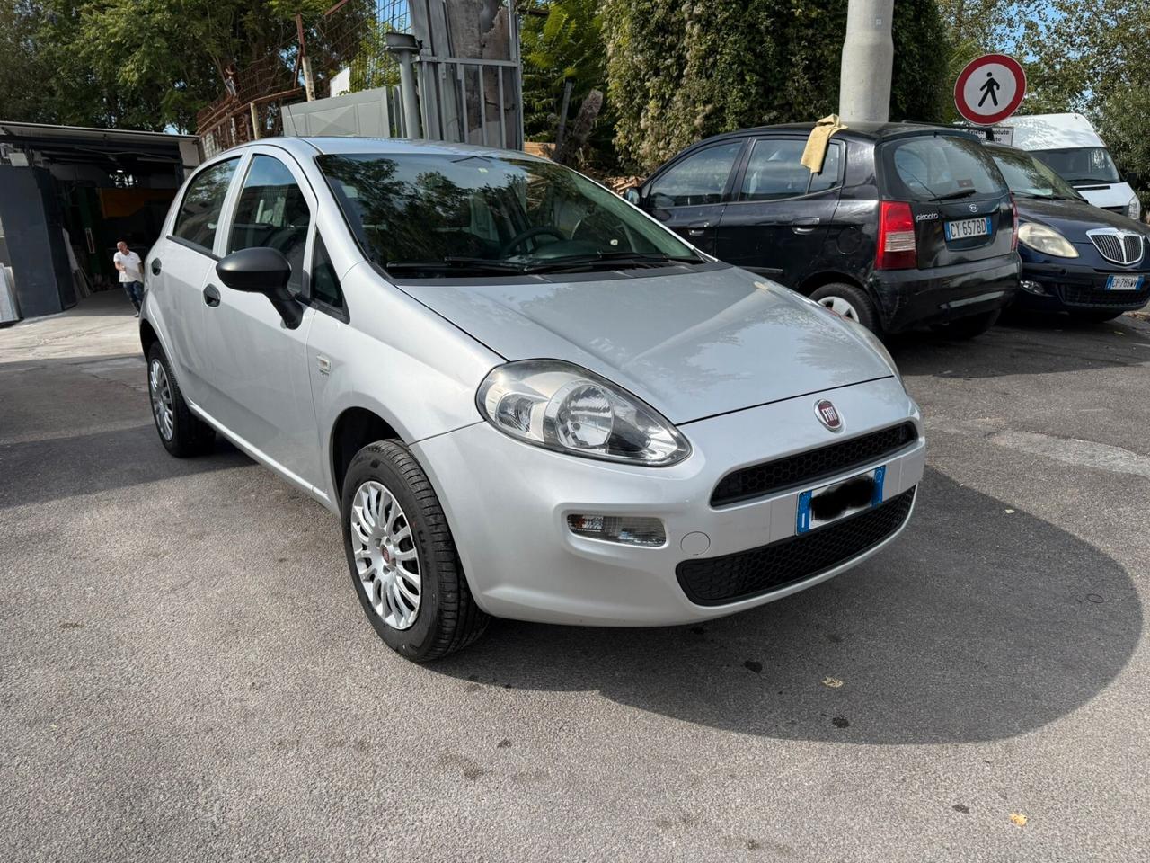 Fiat Punto 1.4 8V 2018 tagliandata e garantita