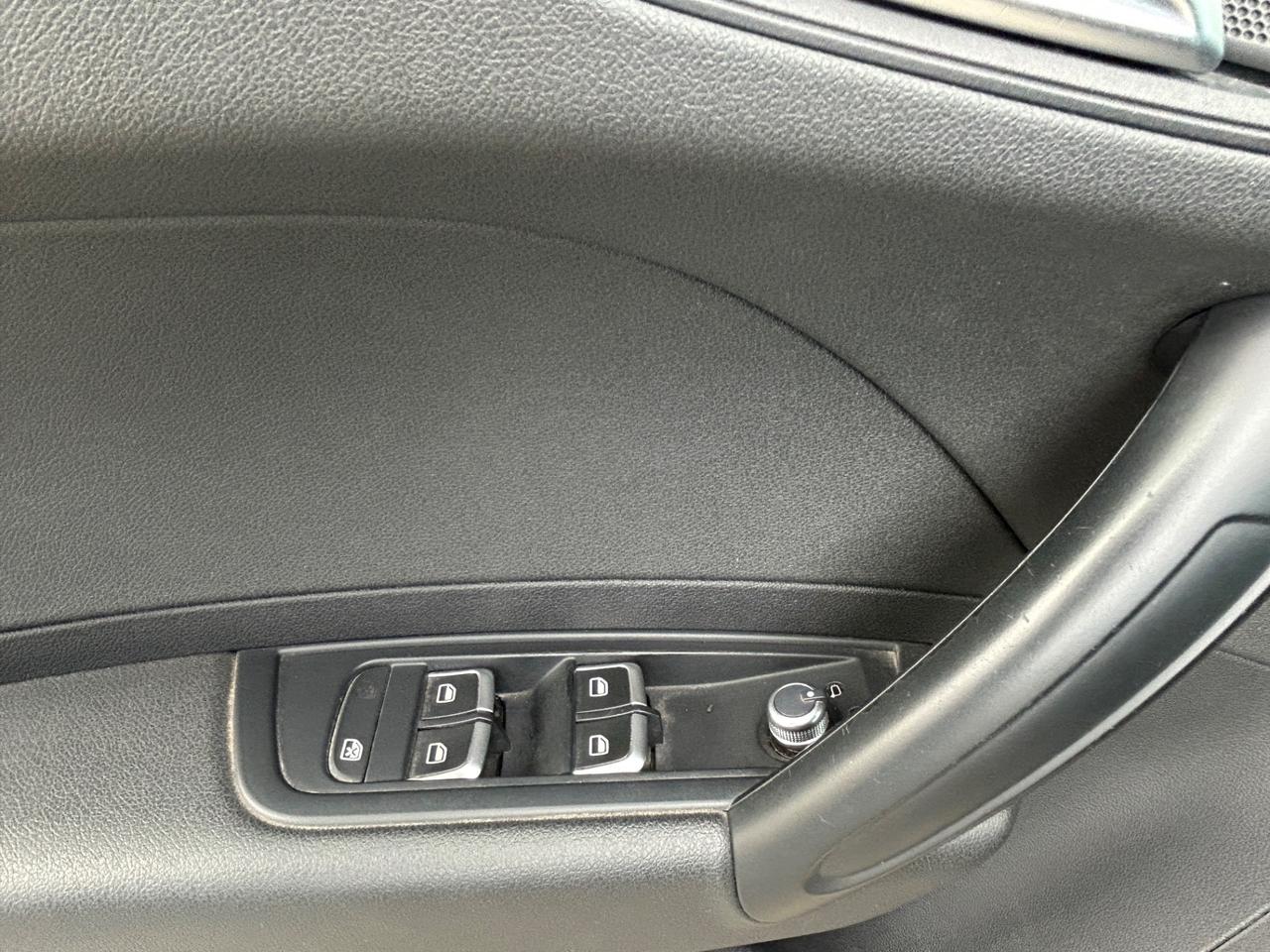 Audi A1 1.6 TDI 116 CV S-LINE