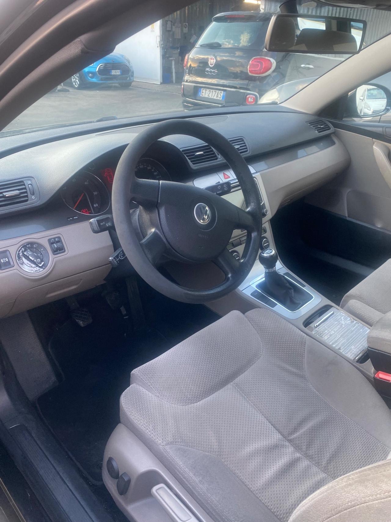 Volkswagen Passat 2.0 16V TDI Var. Highline UNIPRO