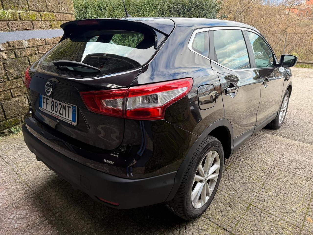 Nissan Qashqai 1.5 dCi N-Vision