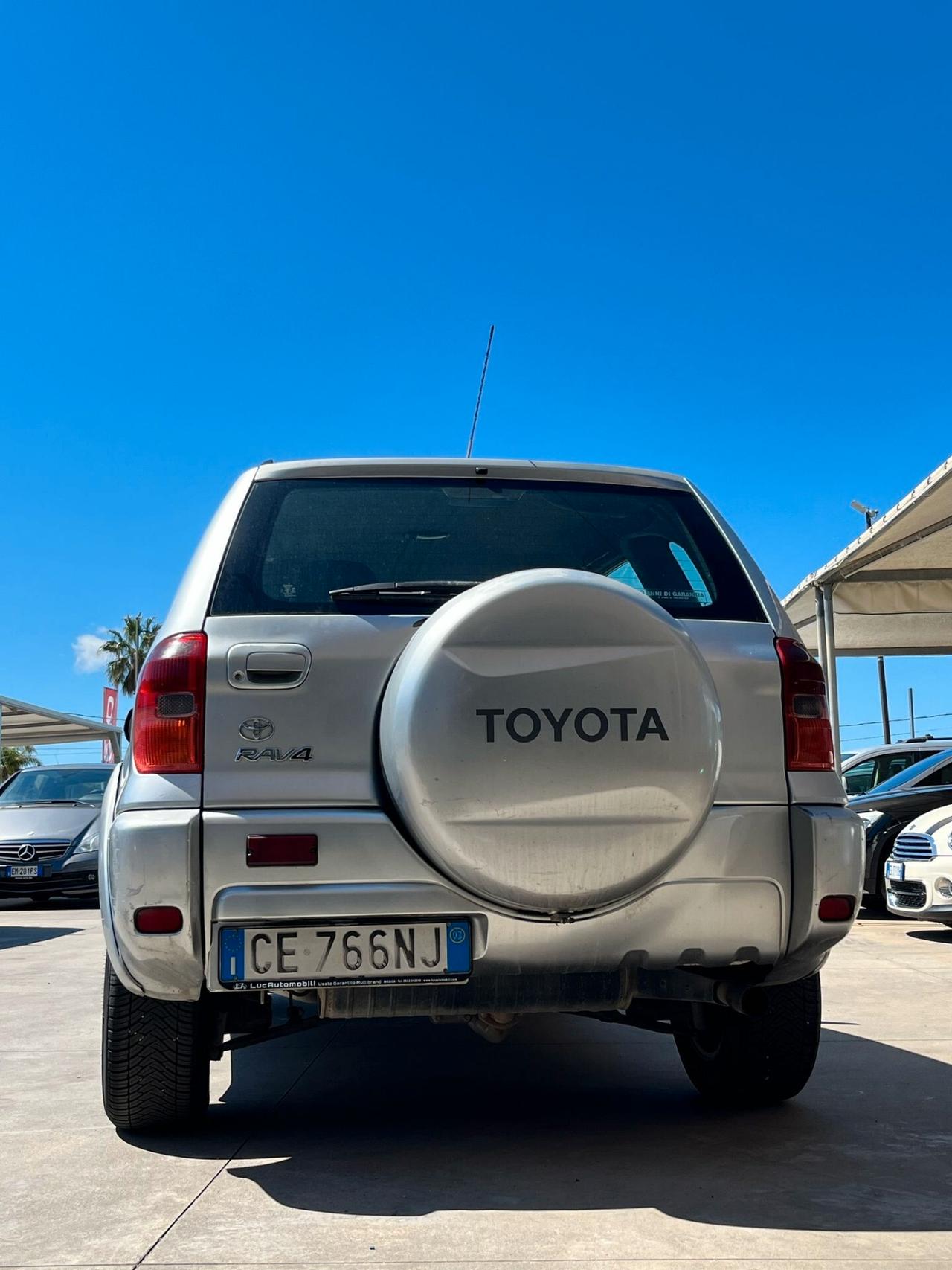 Toyota RAV 4 RAV4 2.0 Tdi D-4D cat 5 porte Sol