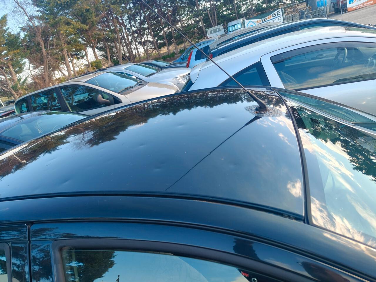 Toyota Yaris 1.0i 5 porte