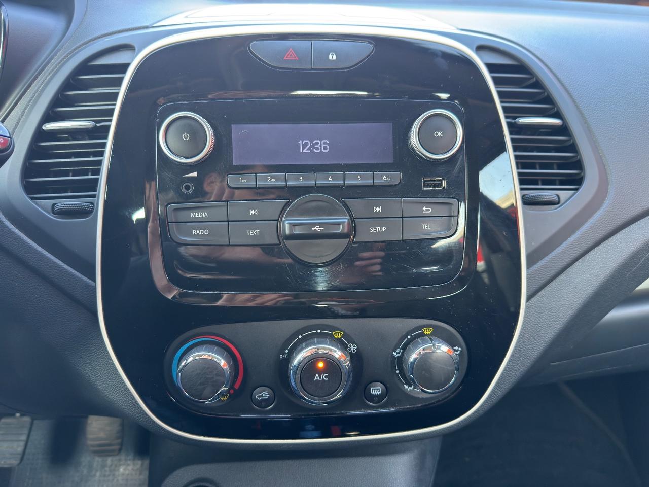 Renault Captur ADATTA A NEOPATENTATI 0.9 TCE GPL