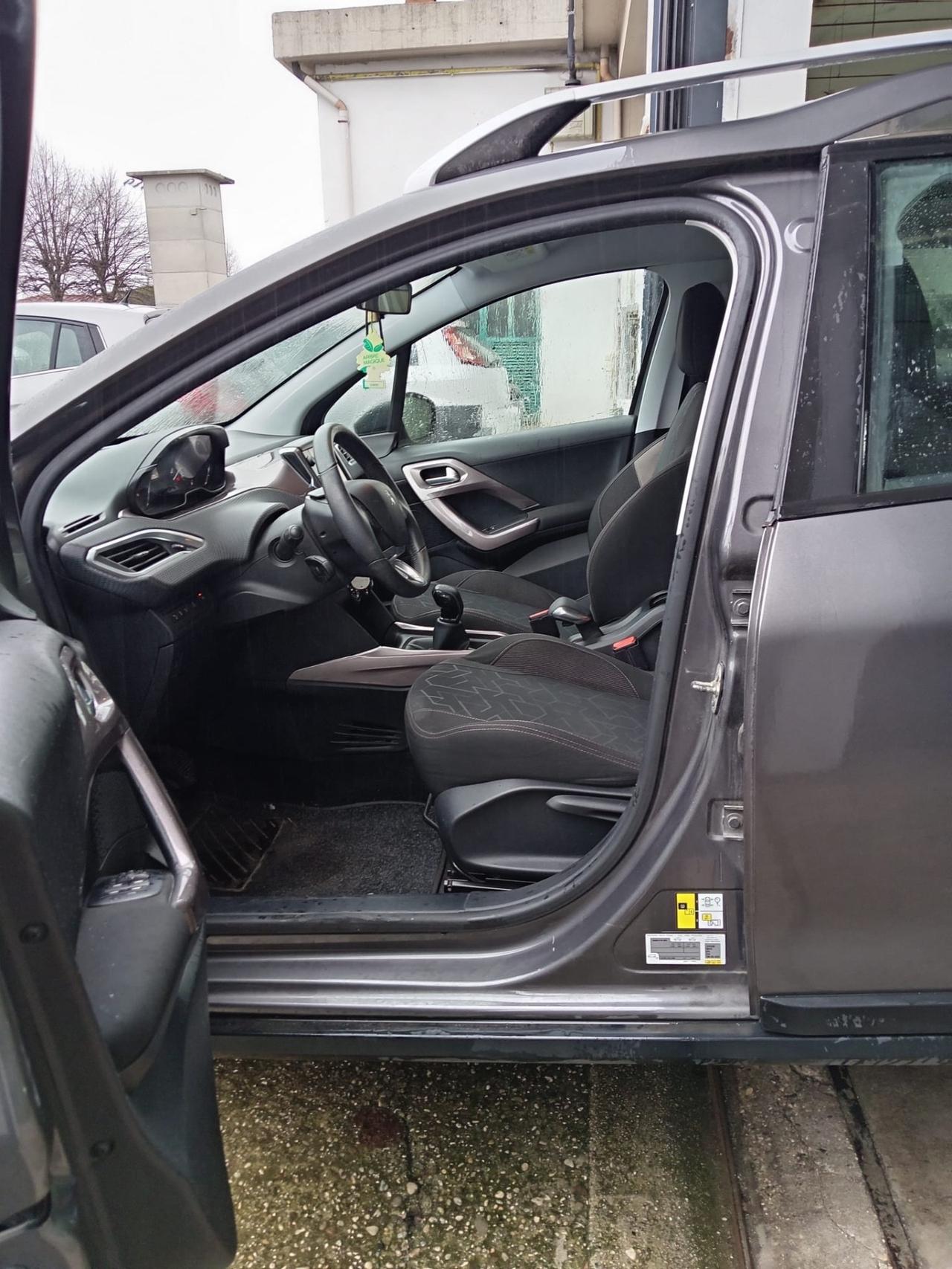 Peugeot 2008 1.6 e-HDi 92 CV Stop&Start Urban Cross