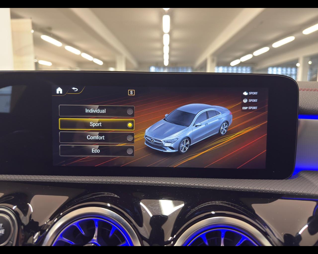 Mercedes-Benz CLA Coupé (C118) - CLA 200 d Automatic Premium