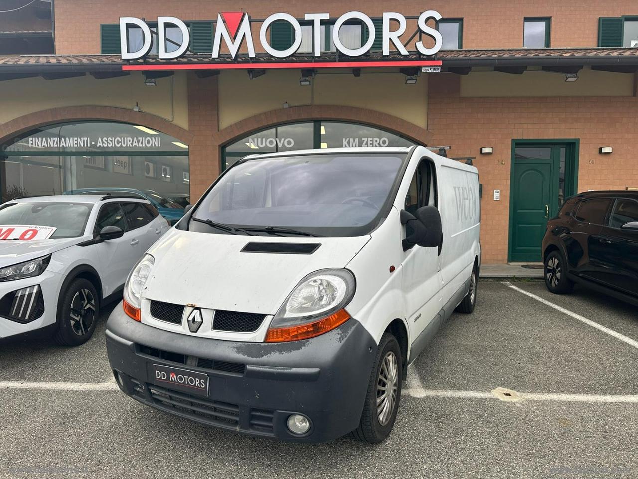 Trafic T27 1.9dCi/100PC-TN Combi Confort