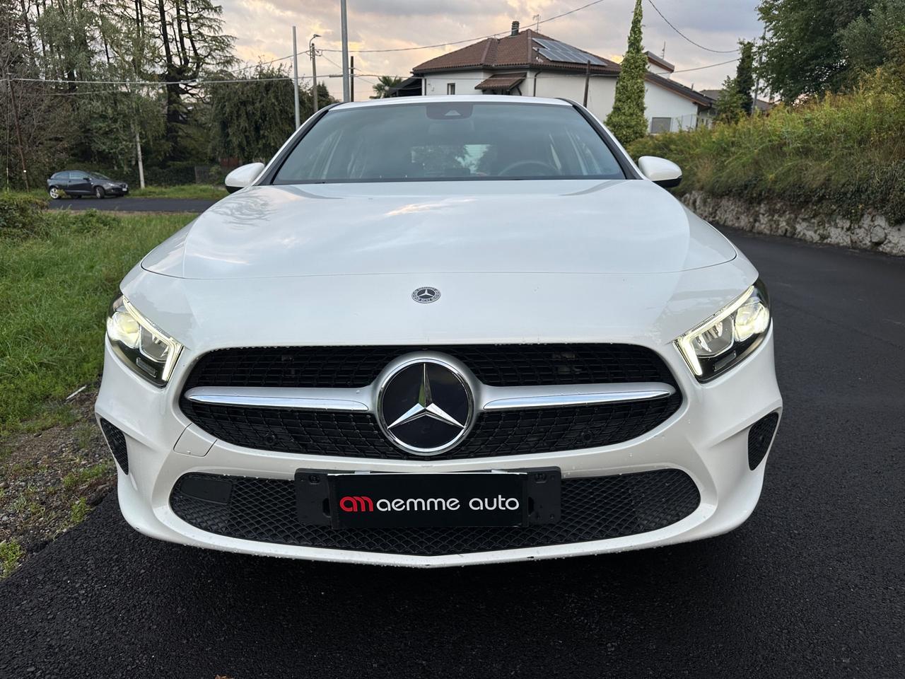 Mercedes-benz A 180 Automatic Sport - 2022