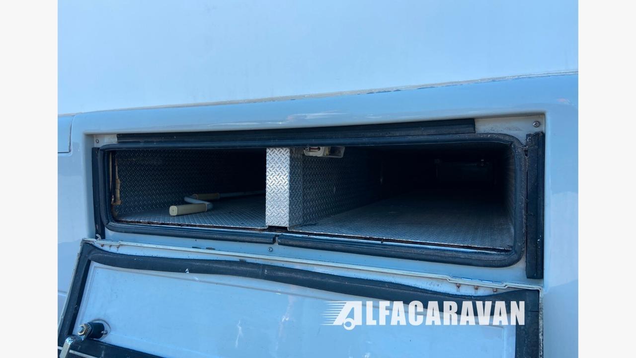 Mobilvetta Huari 1102