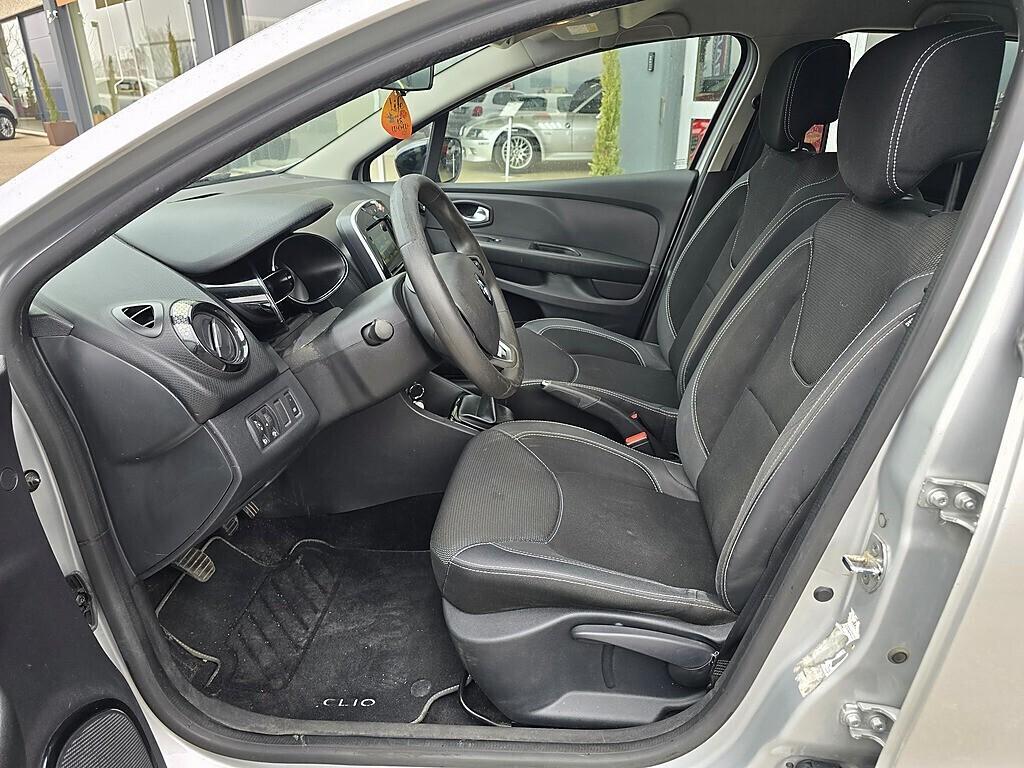 Renault Clio dCi 90 CV 5 Moschino Intens