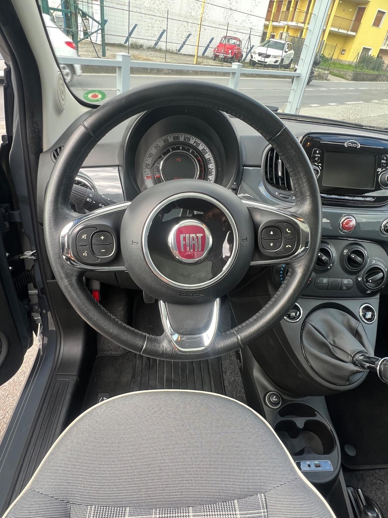 Fiat 500 1.2 Lounge solo 25.000 km