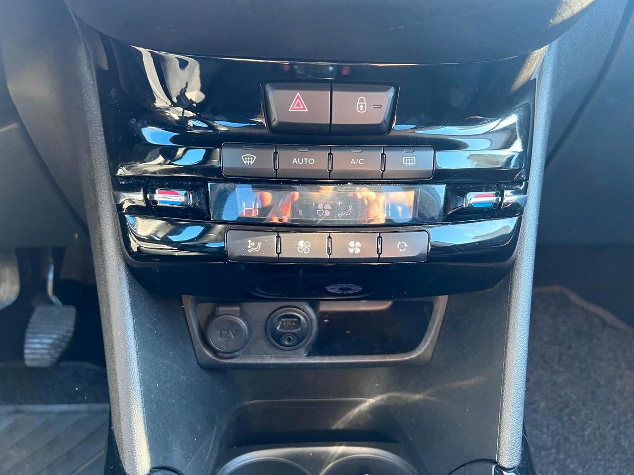 Peugeot 2008 1.6 e-HDi 92 CV Stop&Start Urban Cross