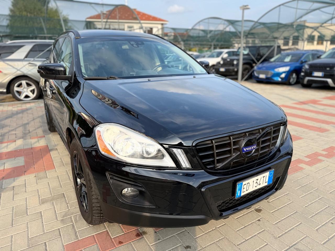 Volvo XC 60 D5 AWD Geartronic Momentum