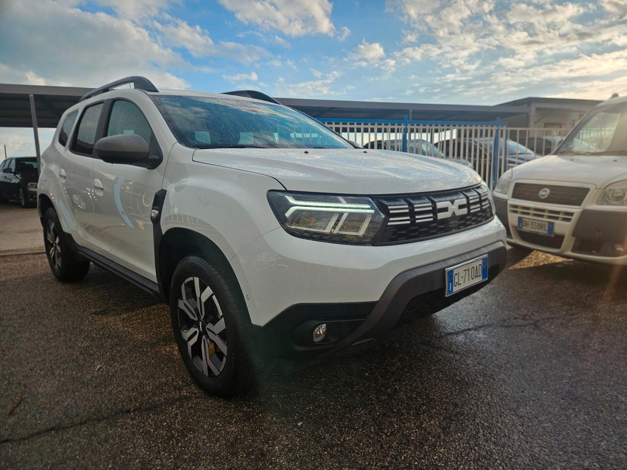 Dacia Duster 1.0 TCe 100cv GPL 4x2 Journey UP Pari al Nuovo