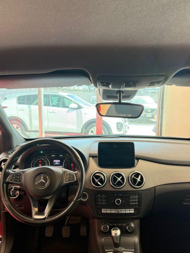MERCEDES-BENZ B 180 d Executive