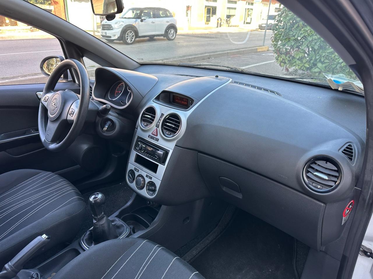 Opel Corsa 1.2 5 porte Enjoy