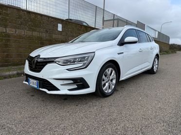 Renault Megane Mégane navi Retrocamera sensori Apple car play
