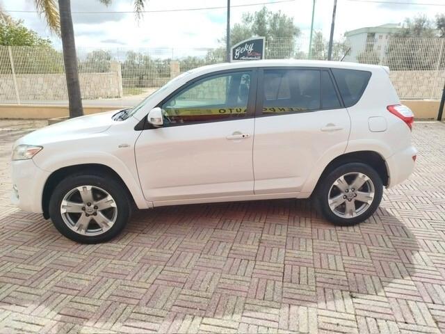 Toyota RAV 4 RAV4 Crossover 2.2 D-Cat 177 CV Executive