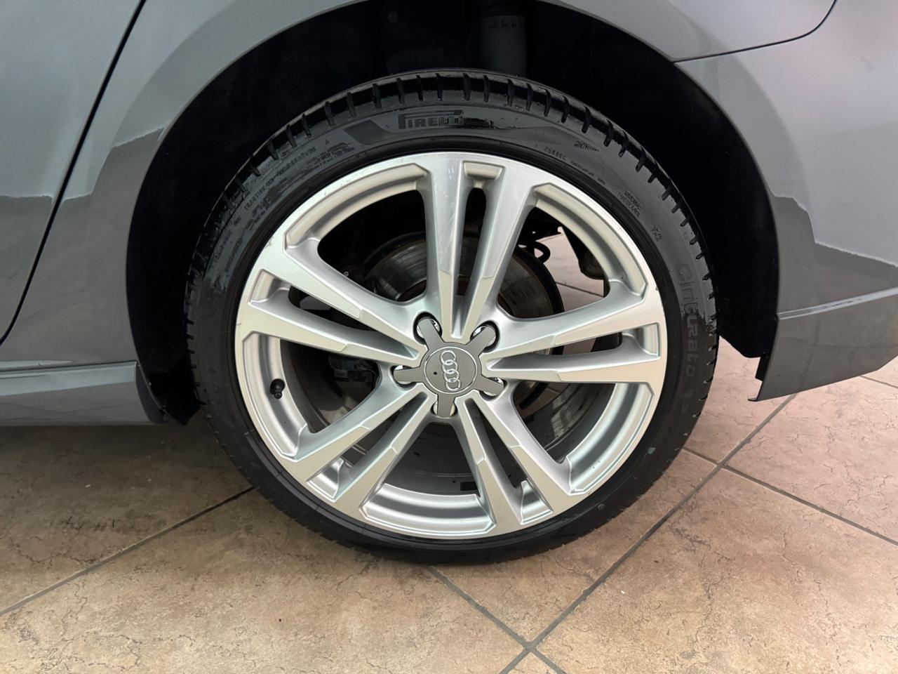 Audi A3 SPB 35 TDI S tronic S-LINE