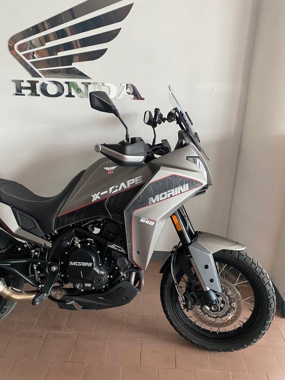 Moto Morini X-Cape 649