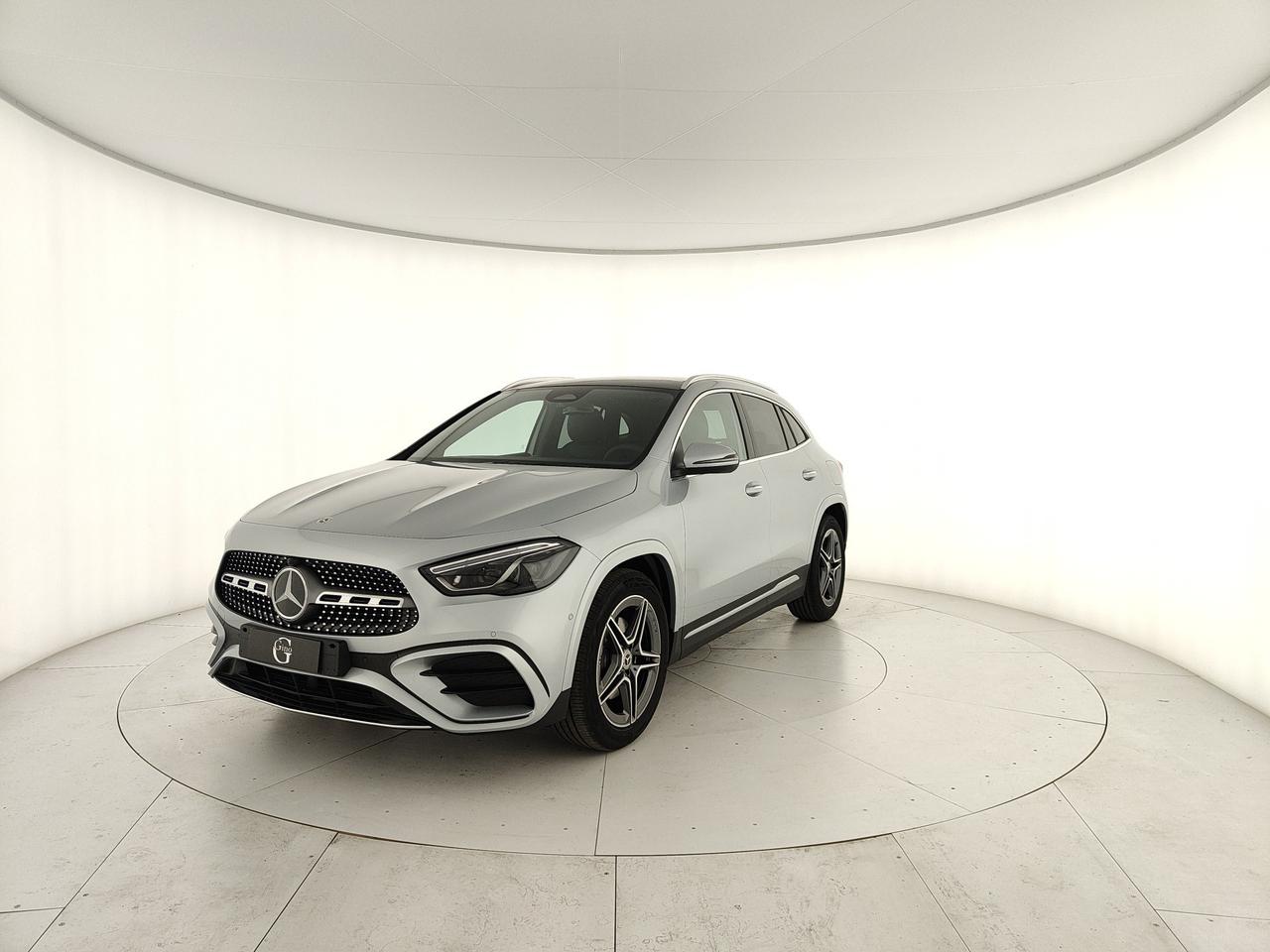 Mercedes-Benz GLA 200 d
