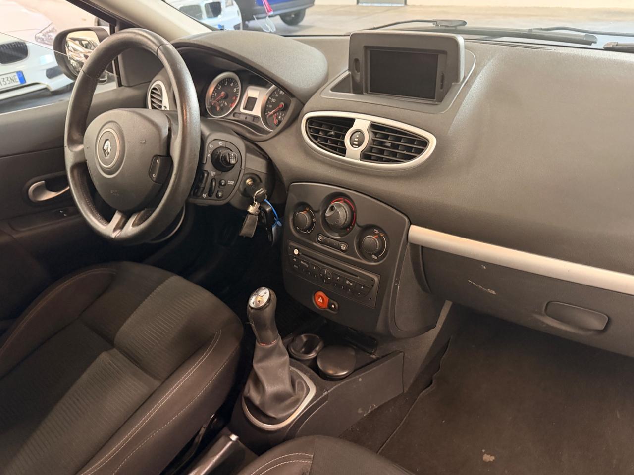 Renault Clio 1.2 16V 5 porte Dynamique