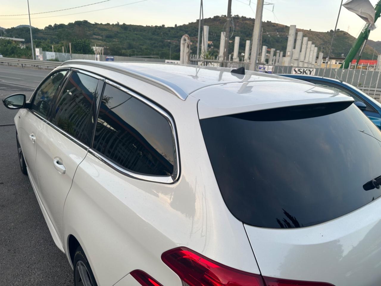 Peugeot 308 BlueHDi 130 EAT8 SW GT Line/Full