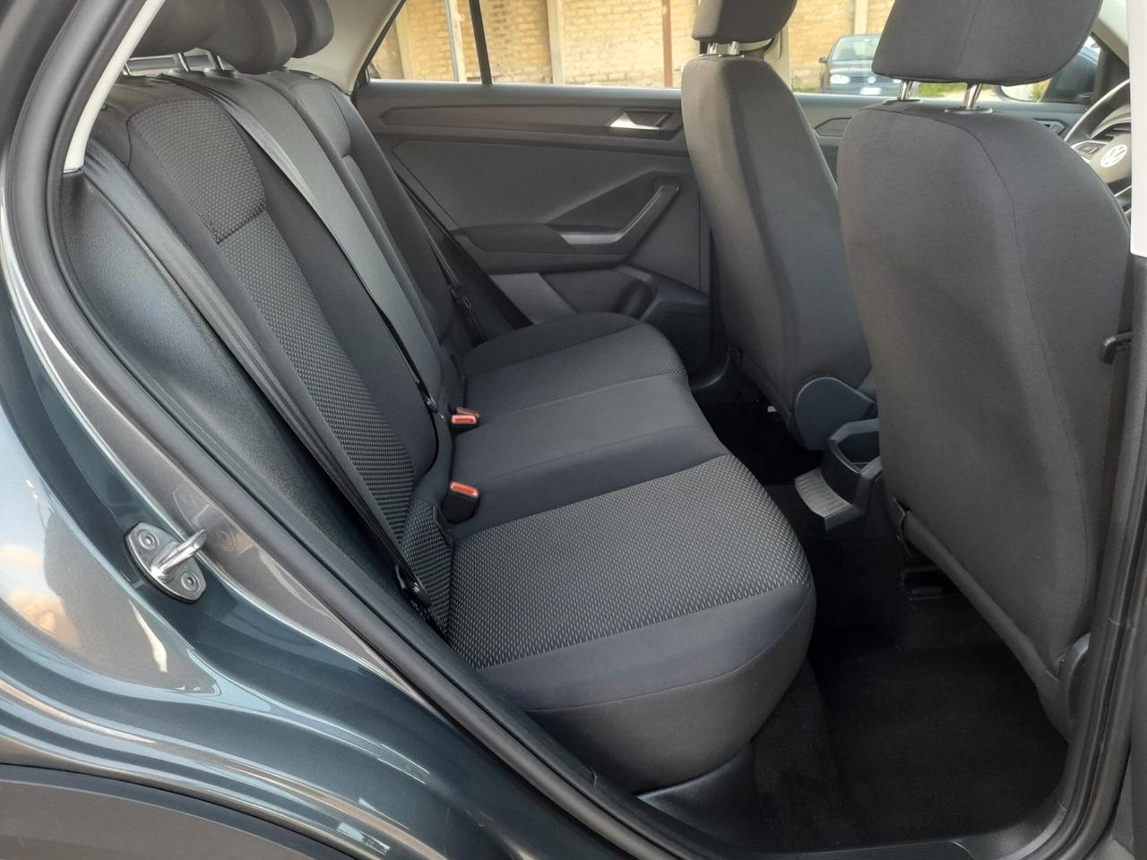 Volkswagen T-Roc 1.0 TSI anno 2022 solo 85.000km