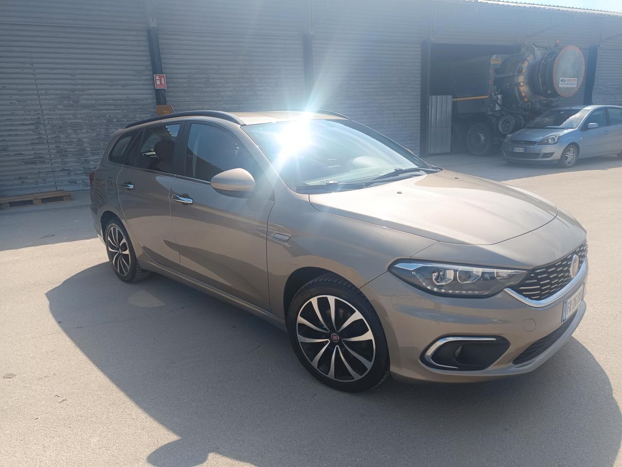 Fiat Tipo 1.6 Mjt S&S 5 porte Lounge