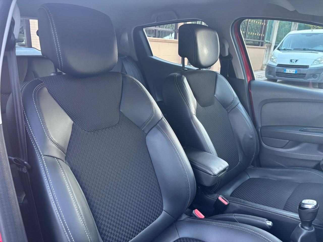 Renault Clio dCi 8V 90 CV 5 porte Moschino Intens