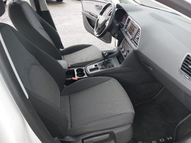 SEAT Leon 1.5 TGI 5p. Style METANO fatturabile legge 104