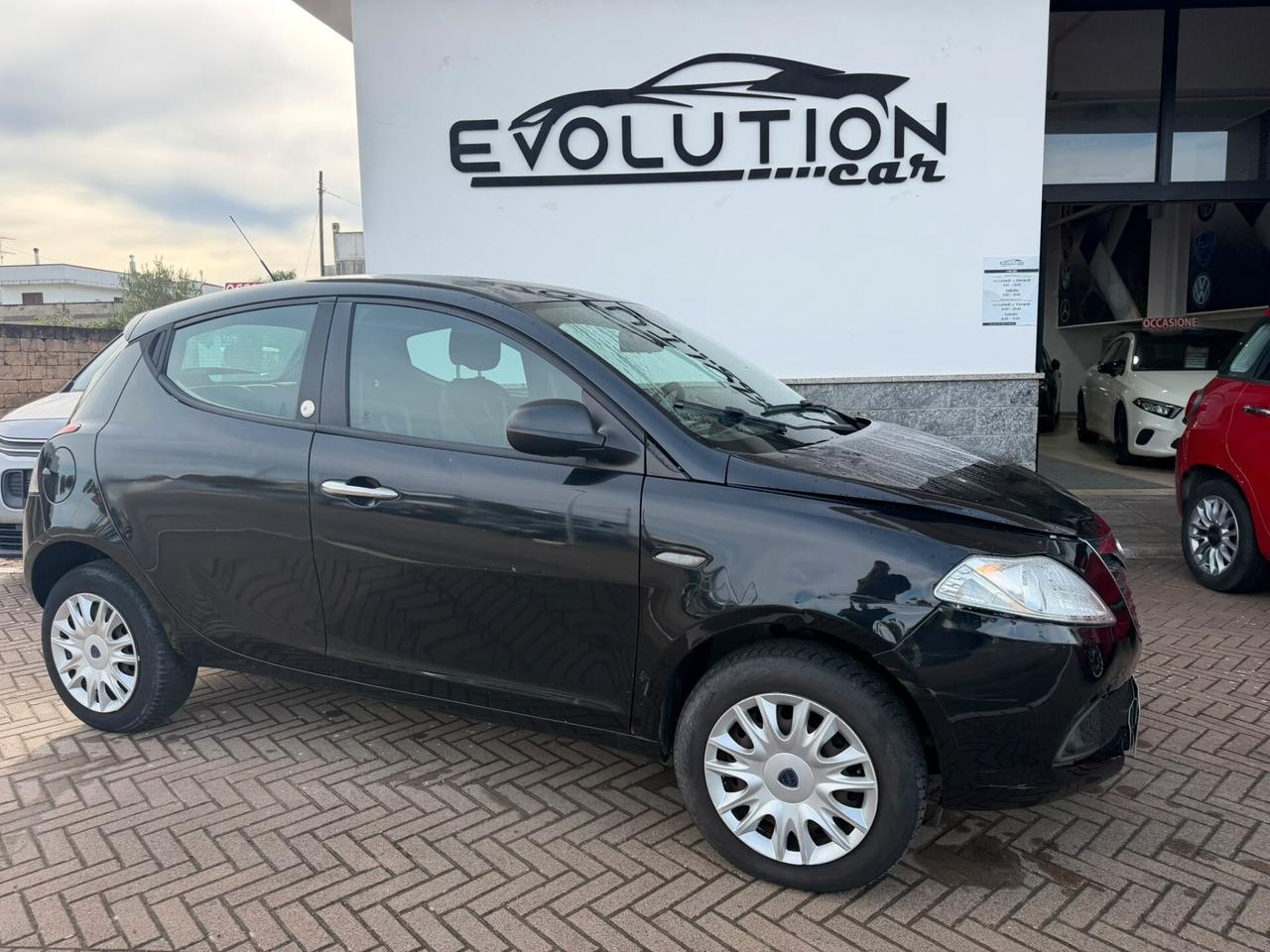 Lancia Ypsilon 1.2 69 CV 5 porte metano Ecochic Gold