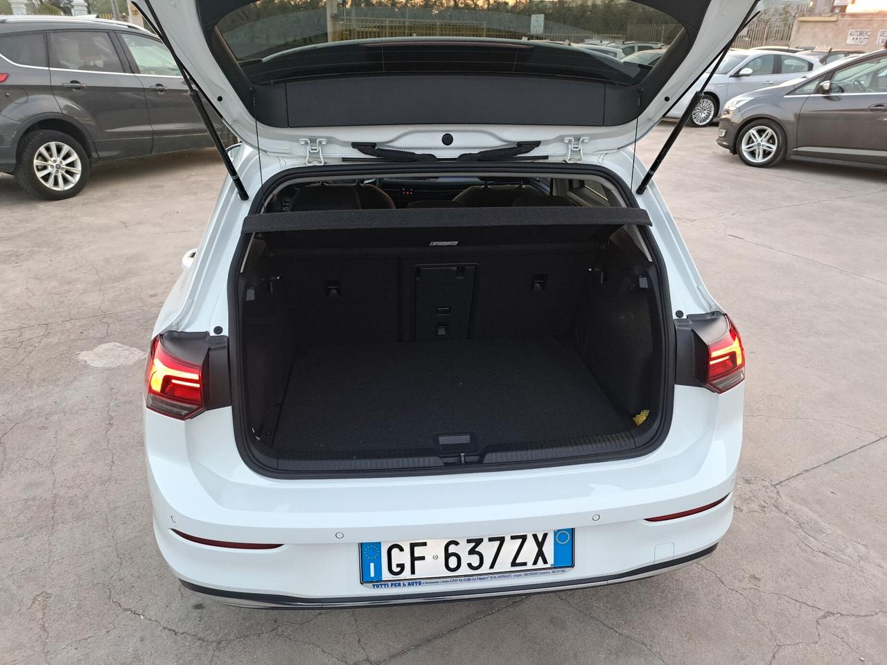 Volkswagen Golf 8 2.0 TDI 115 CV SCR Style - 2021