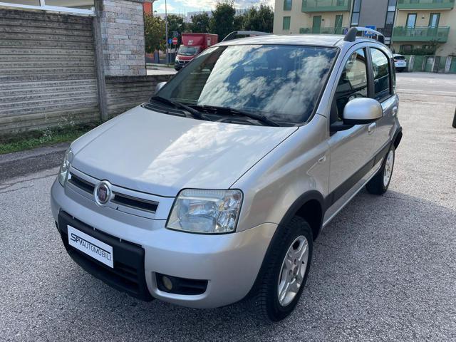 FIAT Panda 1.3 MJT ELD 4x4 Climbing