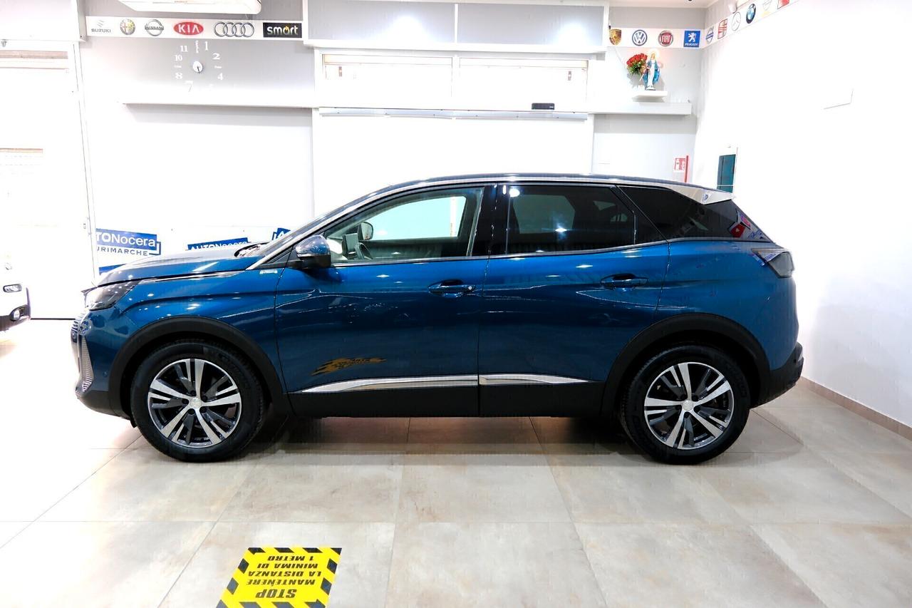 Peugeot 3008 1.5 Blue HDi 130 cv ALLURE EAT8 Cockpit
