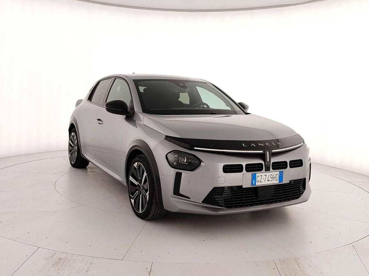 Lancia Ypsilon Hybrid e-DCT LX